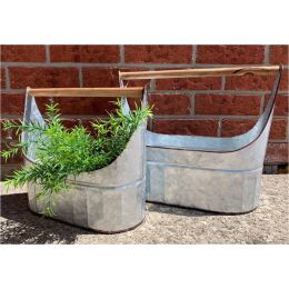 Set of 2 Galvanized metal containers with a wooden handle

Small: 13