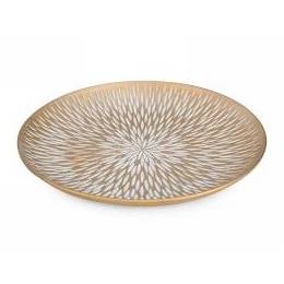 <p>Gold & white plate 12